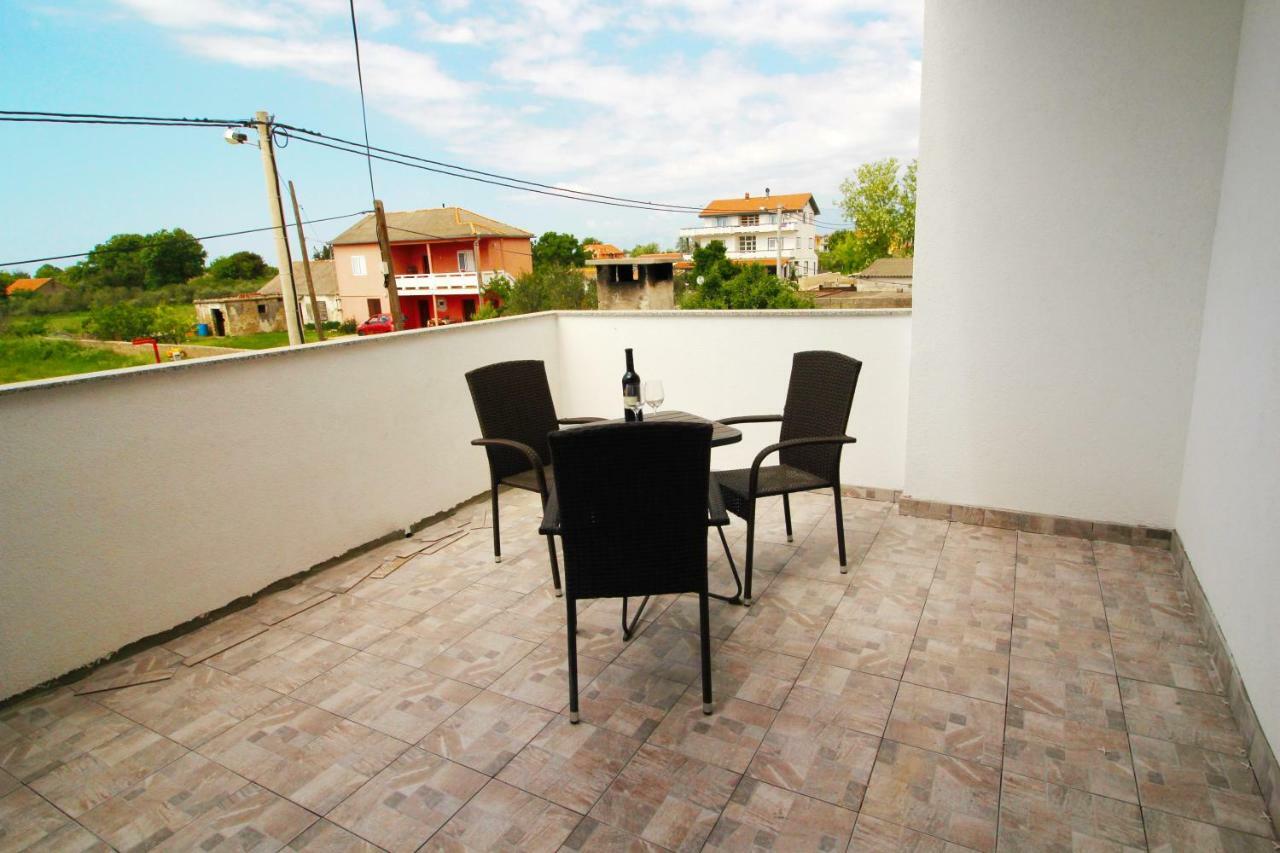 נין Apartment Sime מראה חיצוני תמונה