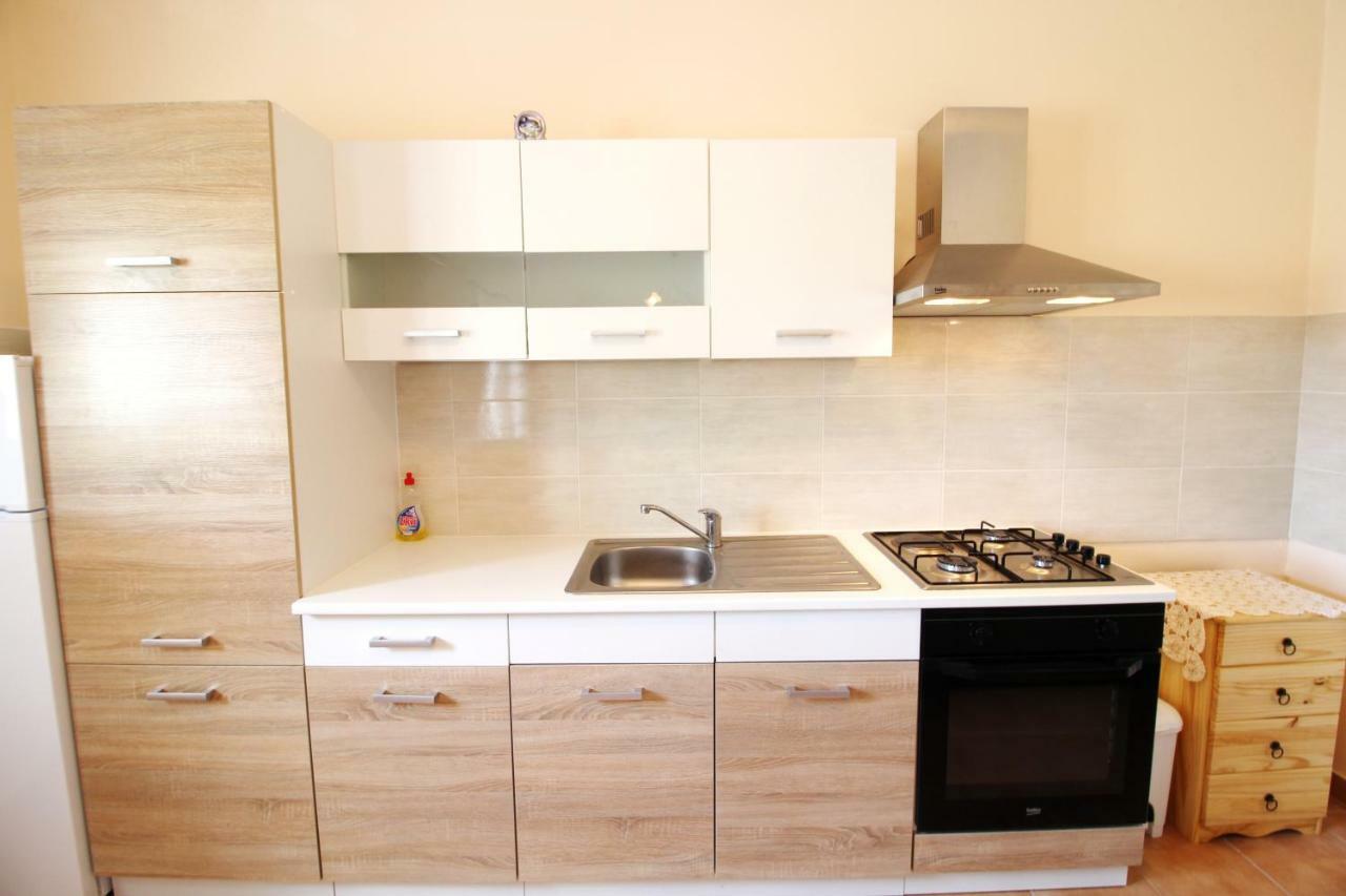 נין Apartment Sime מראה חיצוני תמונה