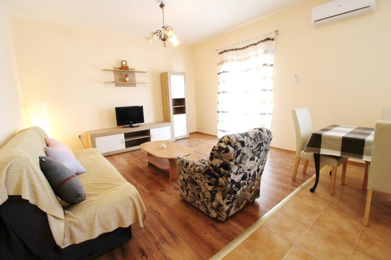 נין Apartment Sime מראה חיצוני תמונה
